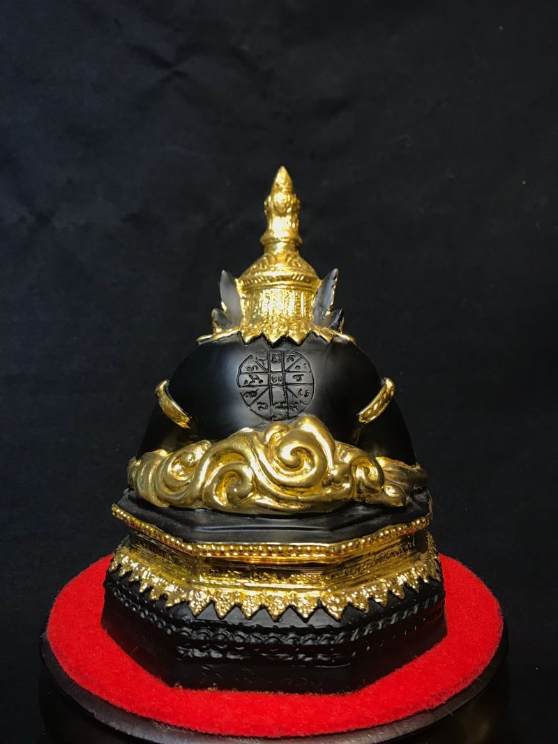 รูปหล่อ พระราหูอมจันทร์ วัดศรีษะทอง จ.นครปฐม