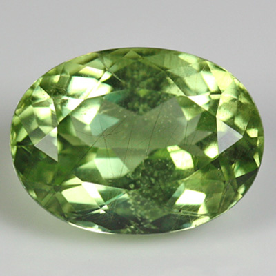 เพอริโด (Peridot) 5.03 กะรัต มีไหมสีดำ หายาก แปลก จากปากีสถาน เม็ดใหญ่