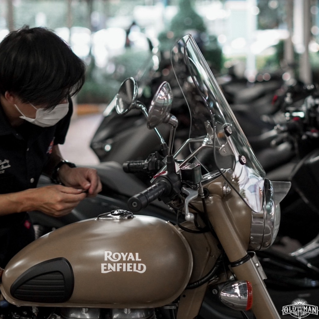 ชิวหน้า ไฟกลม ทรงสูง 47 ซม. สีใส