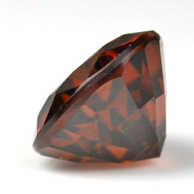 **ขายแล้ว**โกเมนสีเเดงอมม่วงหรือโรโดไลท์ (Rhodolite Garnet) 1.80 กะรัต รูปร่างดี ไฟดี