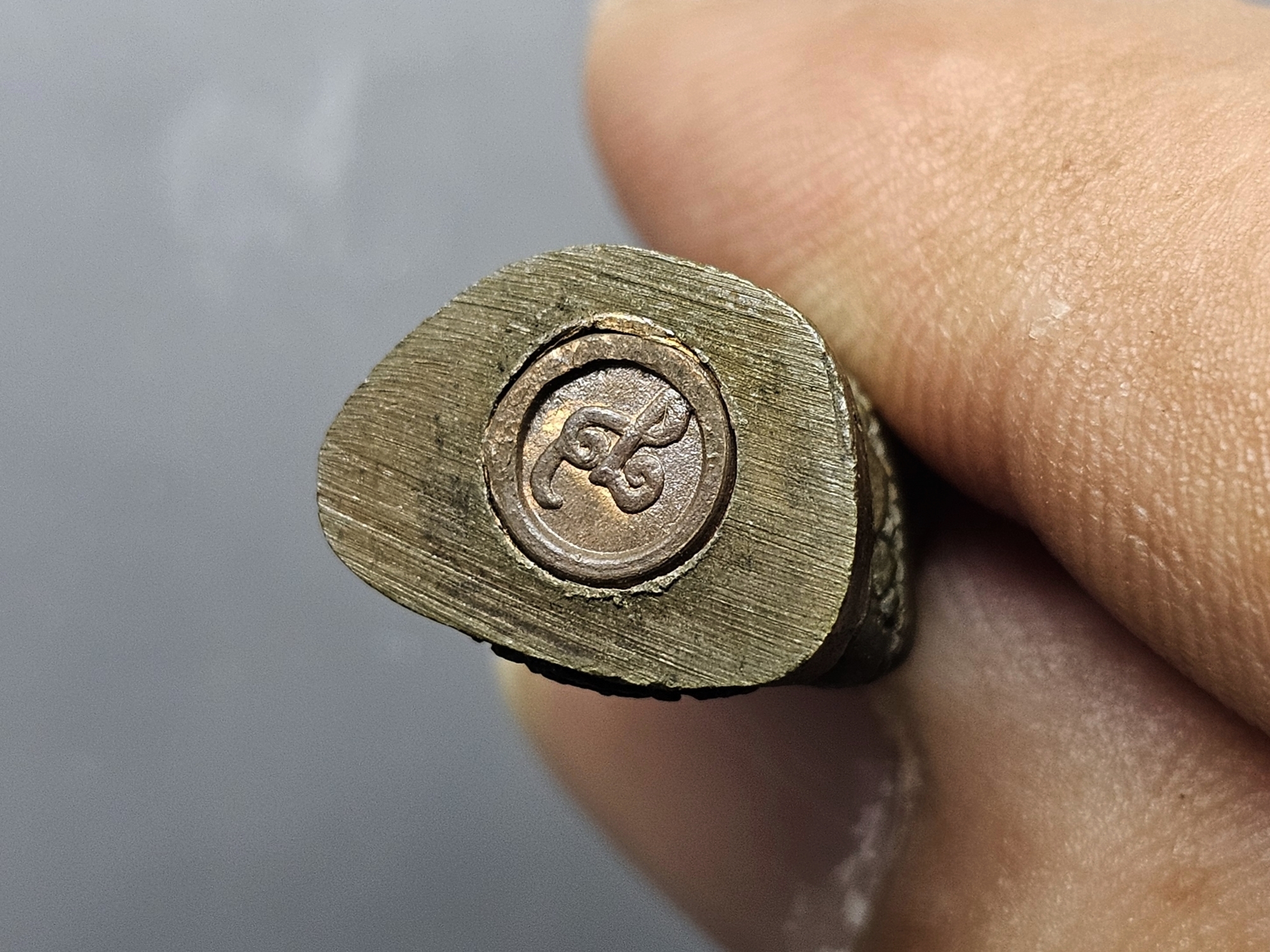 กริ่งพระไพรีพินาศ ญสส.สมเด็จพระญาณสังวรฯ เนื้อนวะ รุ่นถวายราชสักการะ วัดบวรนิเวศวิหาร ปี2534 พร้อมกล่องเดิม