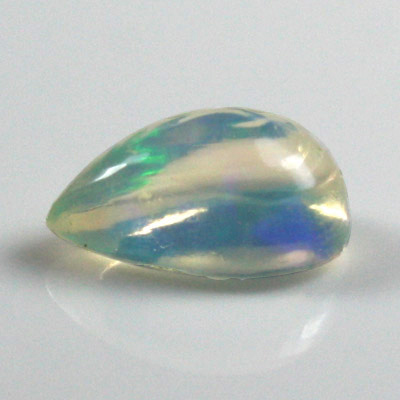 โอปอล (Opal) 0.55 กะรัต เม็ดเล็ก น่ารัก