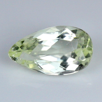 **ขายแล้ว**แอมบลิโกไนท์ (Amblygonite) 1.56 กะรัต พลอยหายาก สีเหลืองอ่อน จากบราซิล