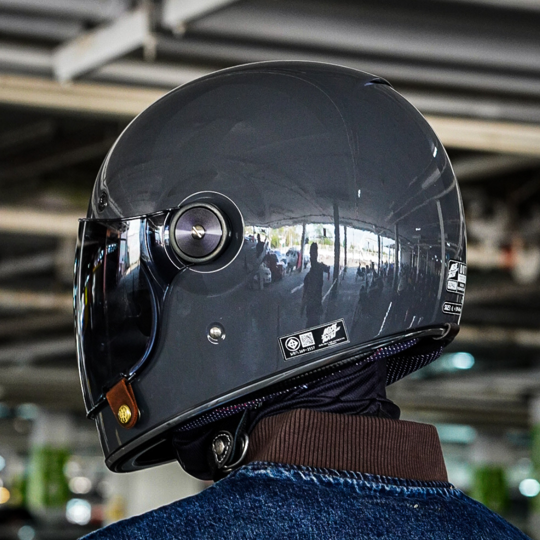 หมวกกันน็อคเต็มใบ Moto twist AP สีเทาเงา (สอบถามก่อนสั่งซื้อ)