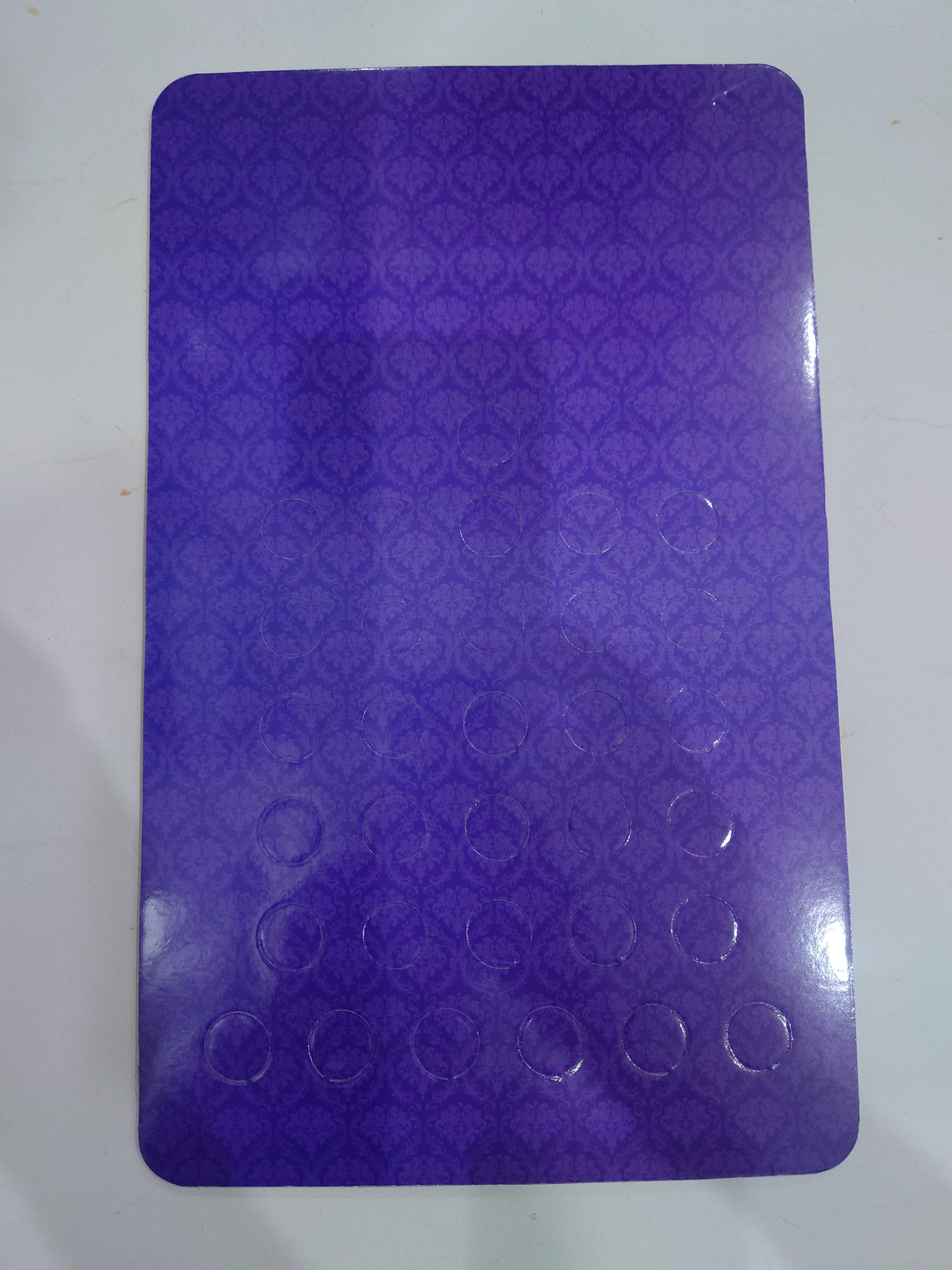 แผงใส่เหรียญ 1 บาท หมุนเวียน รัชกาลที่9 สีน้ำเงิน ขนาด 35 X 21.5 เซนติเมตร