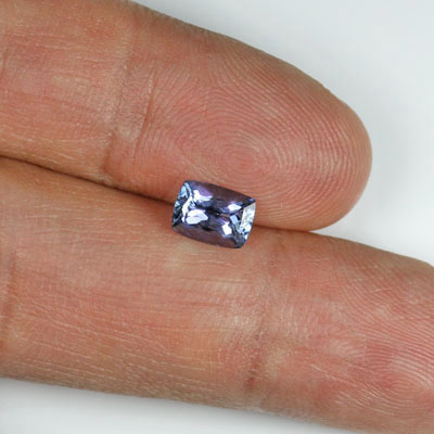 แทนซาไนท์ (Tanzanite) 1.04 กะรัต รูปร่างดี ไฟดี