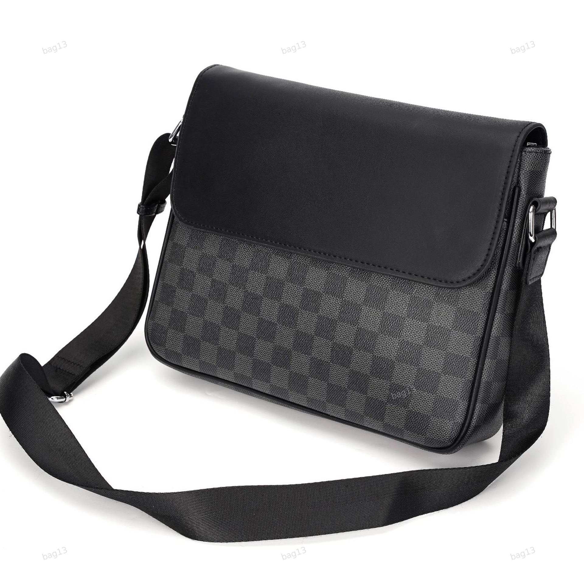 กระเป๋าสะพายข้างผู้ชาย รหัส A020