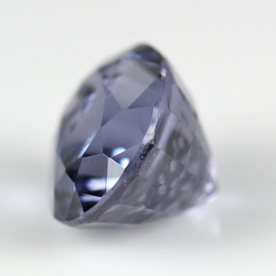 **ขายแล้ว** สปิเนลสีน้ำเงิน (Spinel) 1.10 กะรัต สีน้ำเงิน ประกายดี รูปไข่