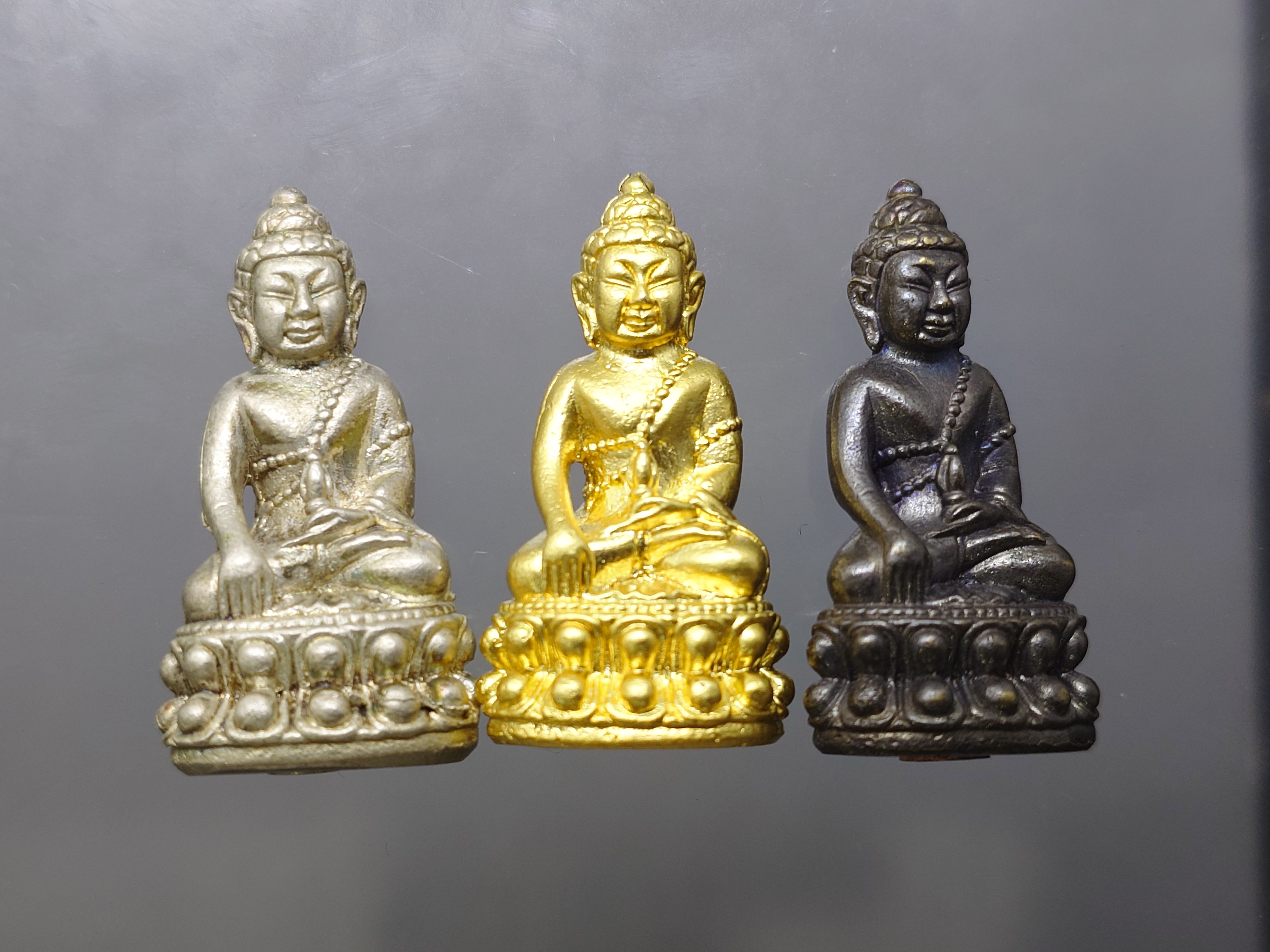 พระกริ่งบารมี ๘๔ ญสส 84 พรรษา สมเด็จพระญาณสังวร สมเด็จพระสังฆราช เนื้อโลหะผสม วัดบวรนิเวศวิหาร ปี2540 พร้อมกล่องเดิม