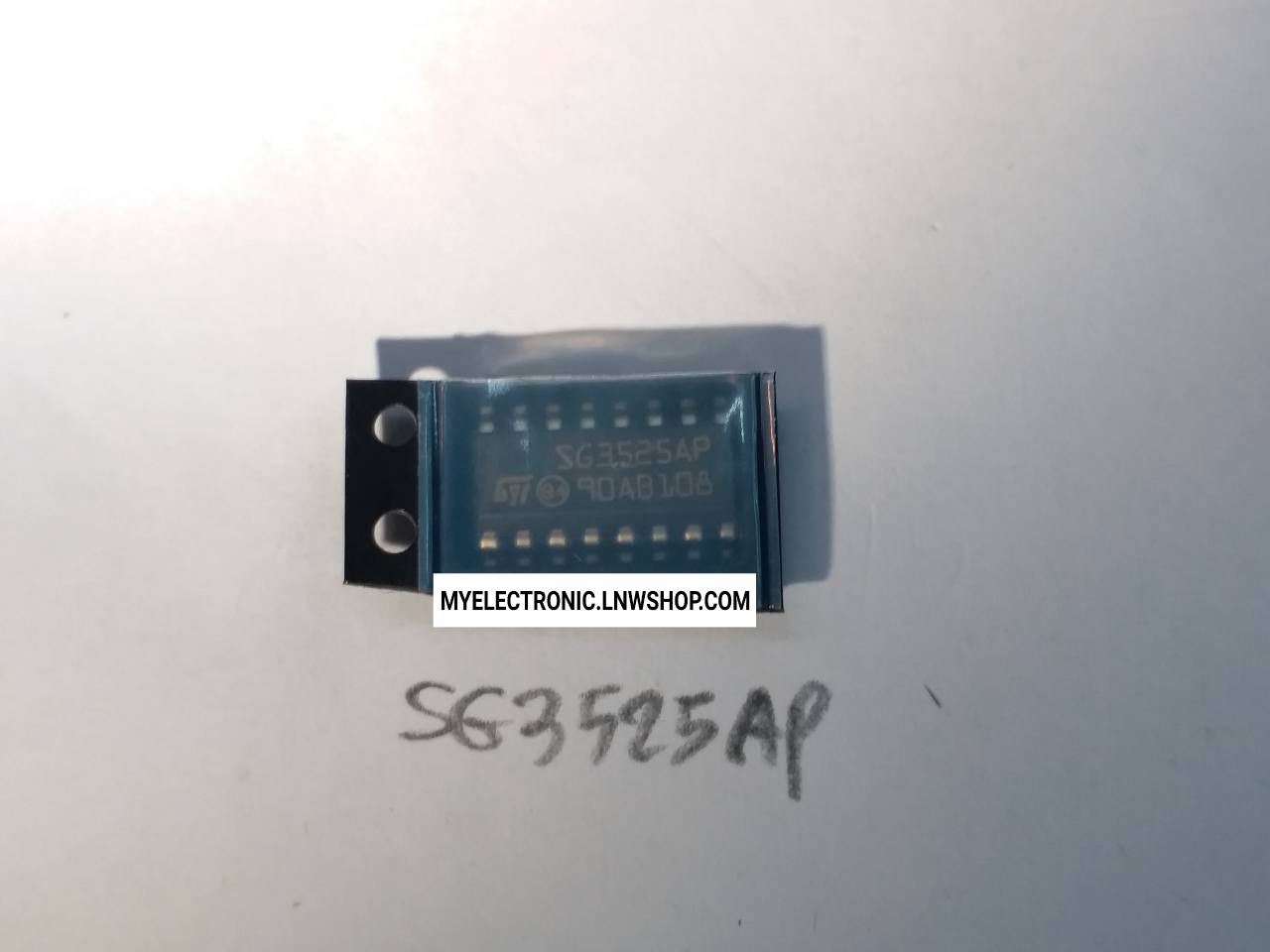SG3525APตัวถังSMDตัวถังSOP-16ยี่ห้อST-THOMSANราคาตัวละบาท