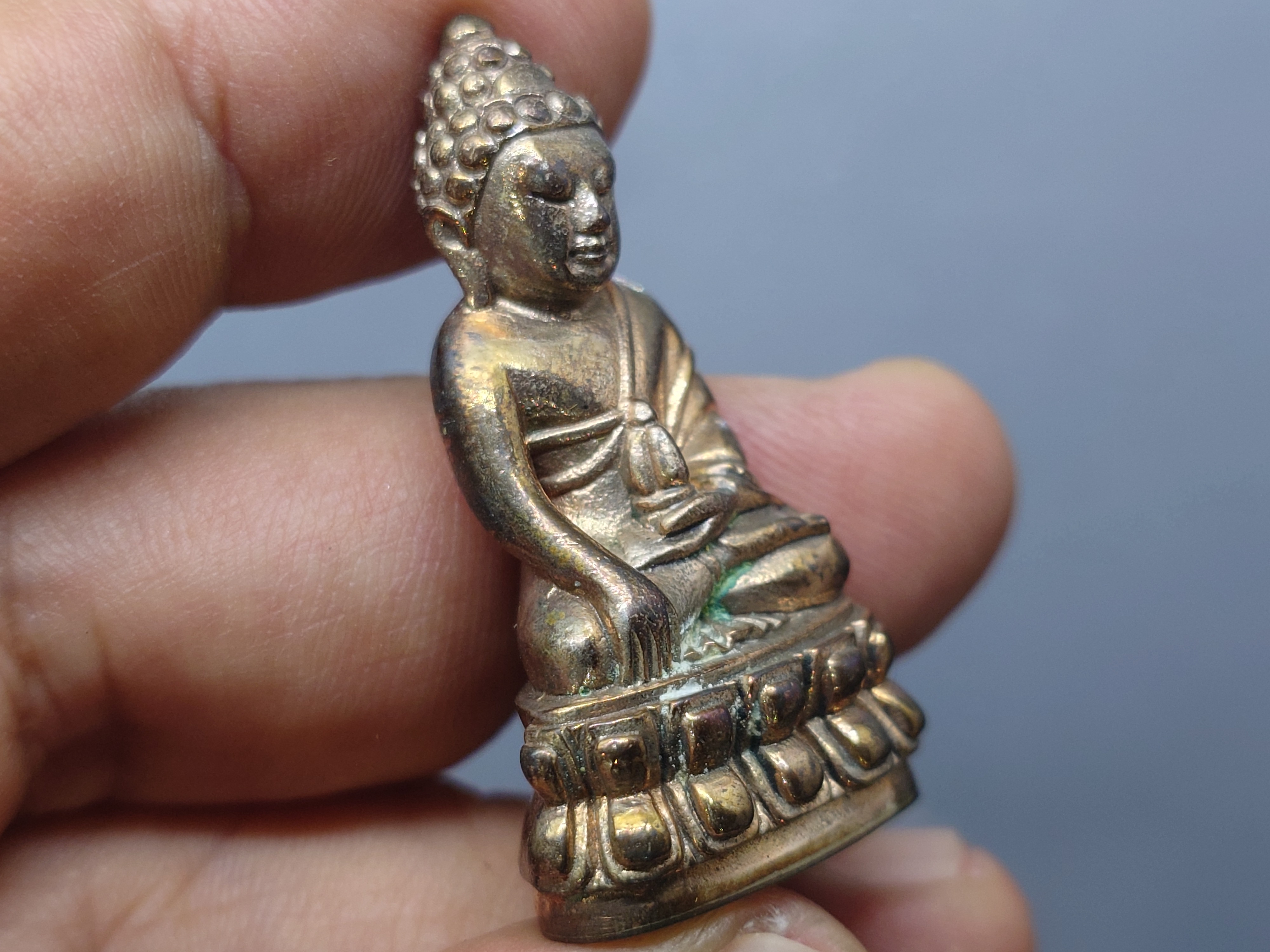 พระกริ่ง พระชัยวัฒน์ ภ.ป.ร.จุฬาลงกรณ์ เนื้อนวะโลหะ วัดบวรนิเวศวิหาร ปี 2550 พร้อมกล่องเดิม