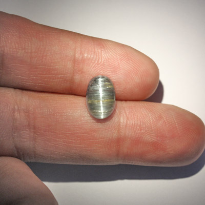 **ขายแล้ว**ทัวร์มาลีนตาแมว (Cat's eye Tourmaline) 3.86 กะรัต สีเทาติดเขียว หายาก