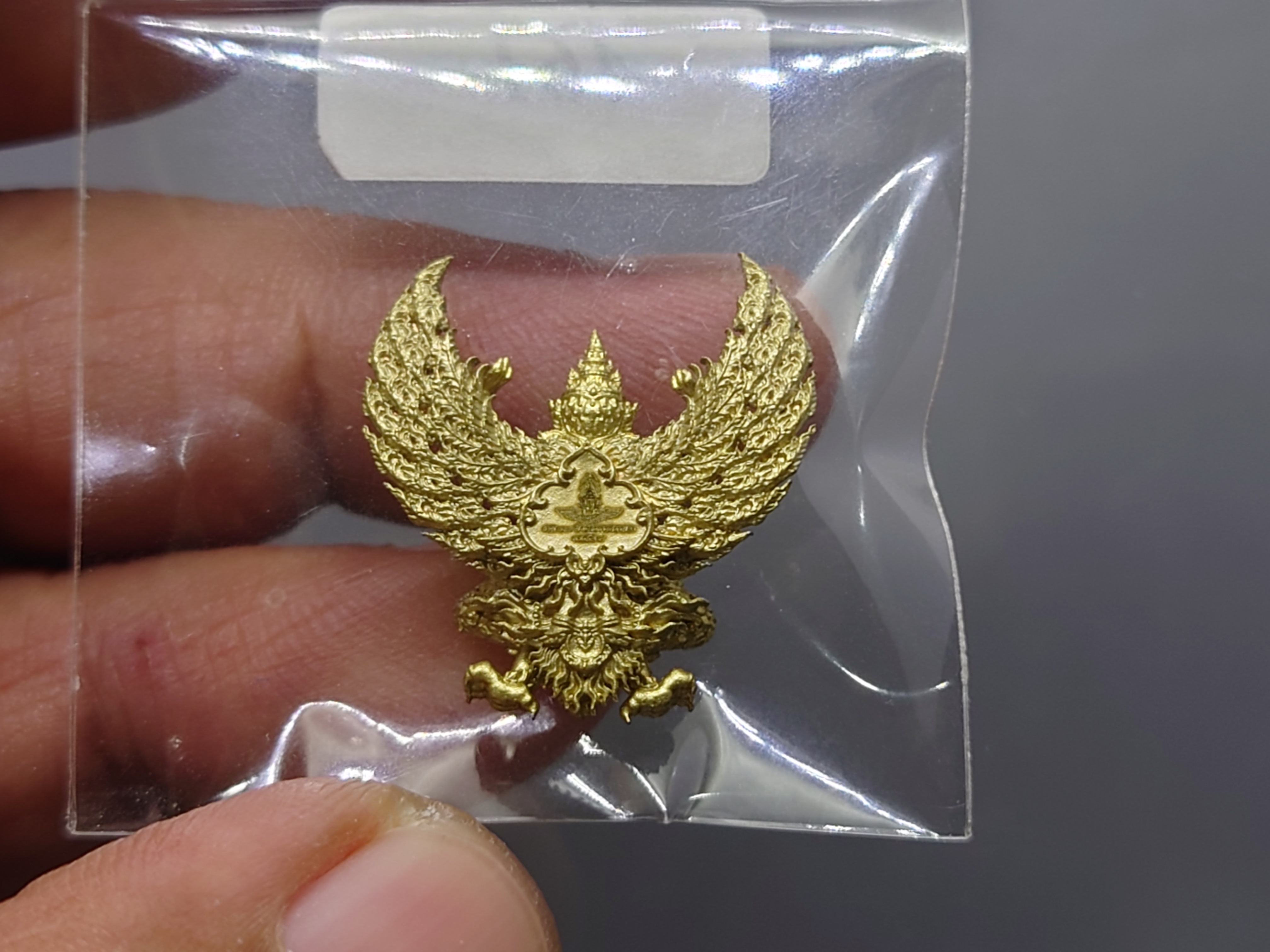 พญาครุฑ เจริญยศ เสริมบารมี ลาภผลพูนทวี ครบ 100 ปีแห่งการสถาปนา กองบิน 5 หลวงพ่อวราห์ วัดโพธิทอง ปี 2565 พร้อมกล่องเดิม