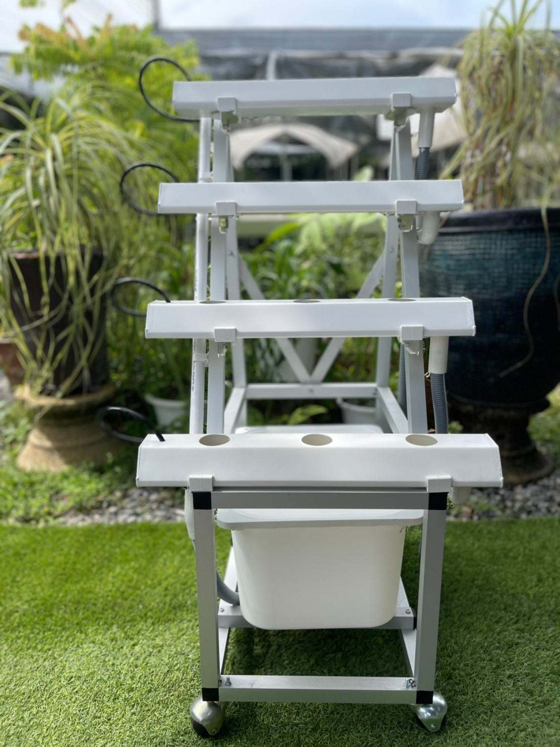 ชุดปลูกผักไฮโดรโปนิกส์แบบล้อเลื่อนขั้นบันไดขนาด 50 cm. จำนวน 4 รางปลูก(ปลูกได้ 12 ต้น)