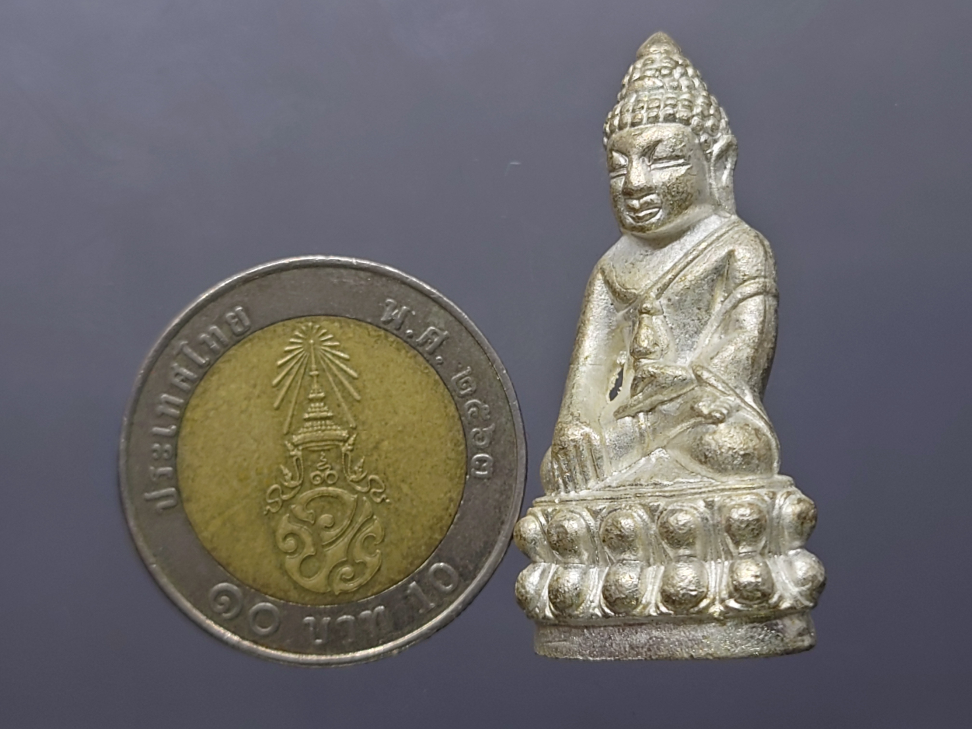 พระกริ่งหน้าไทยมหามงคล 7 รอบ สมเด็จพระญาณสังวรฯ สมเด็จพระสังฆราช เนื้อนวะพรายเงินเงิน วัดบวรนิเวศวิหาร ปี2540 พร้อมกล่องเดิม ซีลเดิม