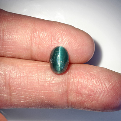 อะพาไทท์ตาแมว (Cat's eye Apatite) 3.58 กะรัต สีเขียว