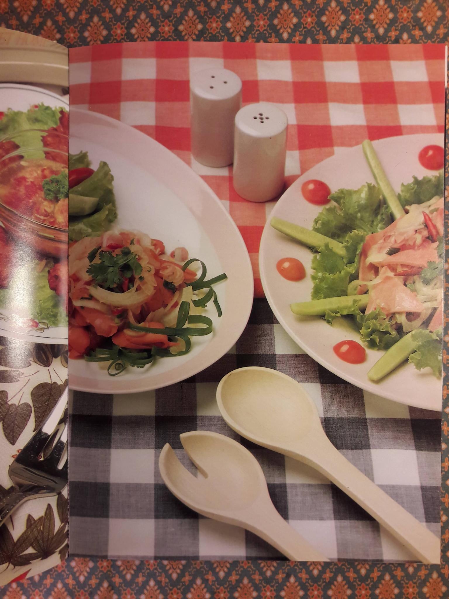 ตำราประกอบอาหารด้วยเตาไมโครเวฟ MICROWAVE COOK BOOK TURBORA