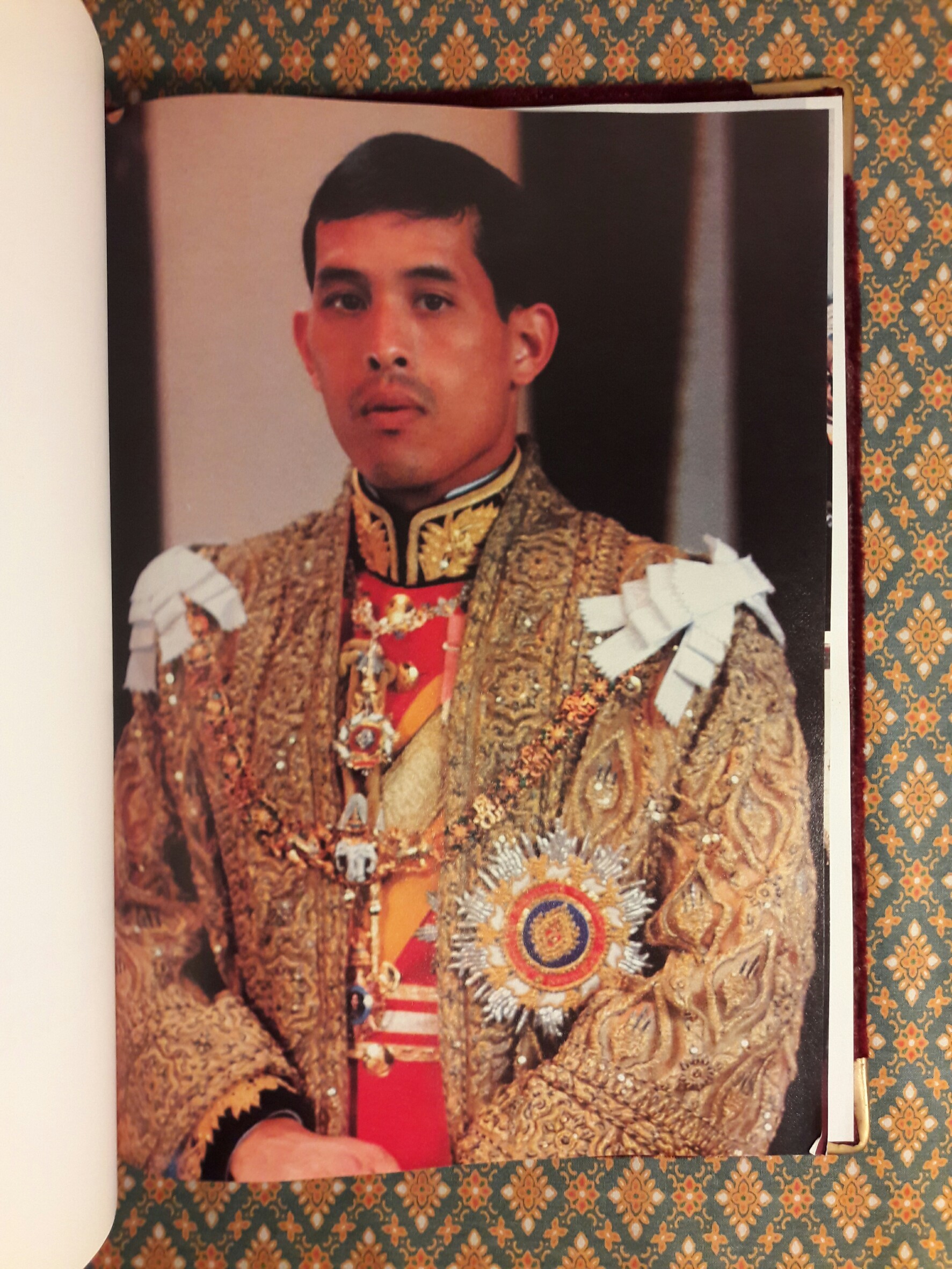 พระราชกรณียกิจ สมเด็จพระบรมโอรสาธิราชฯ สยามมกุฎราชกุมาร ทั้งในและนอกประเทศ ฉบับพิเศษ