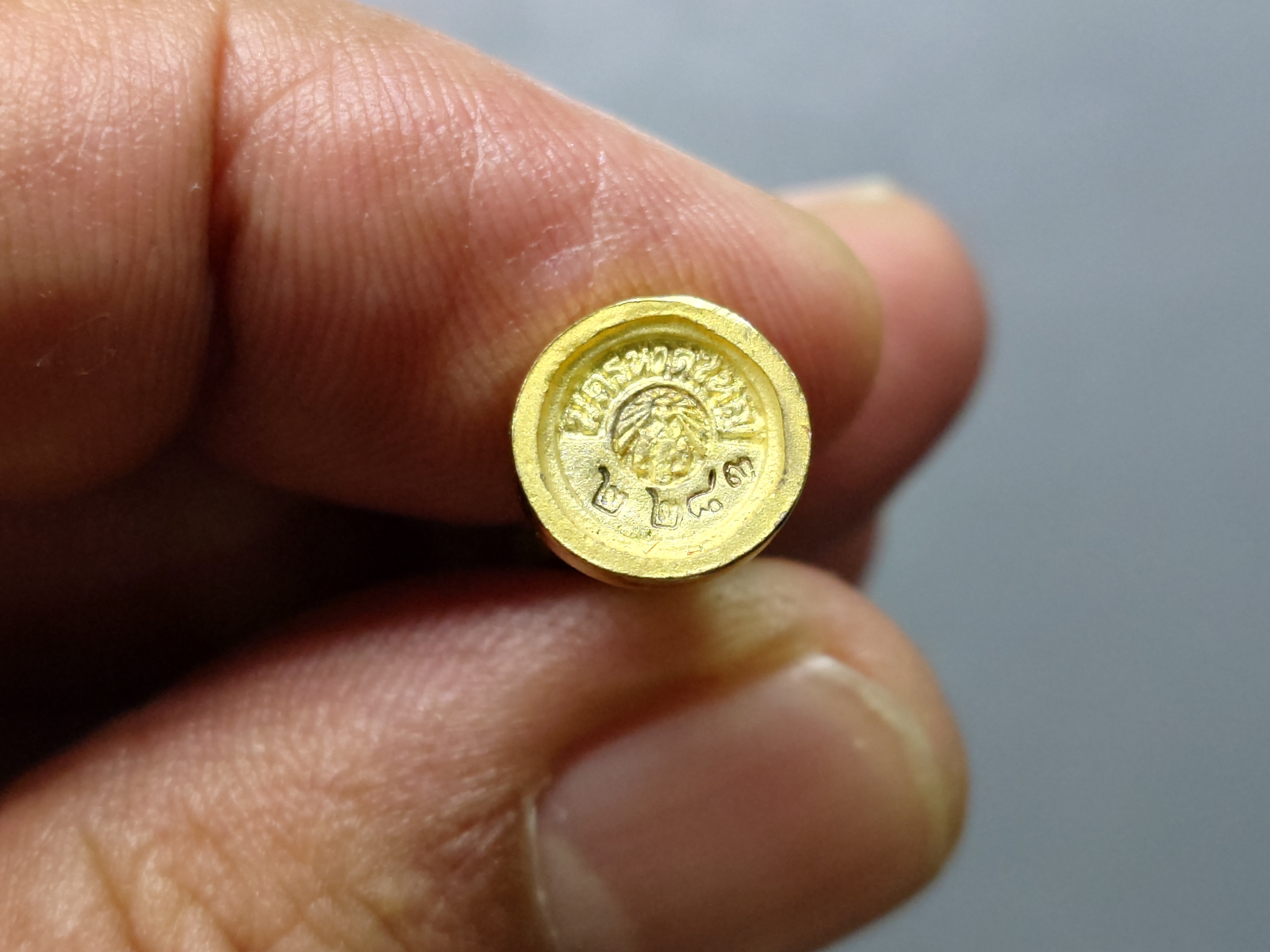 พระโพธิสัตว์อวโลกิเตศวร เจ้าแม่กวนอิม เนื้อเงินสามกษัตริย์ รุ่นฉลองปีกาญจนาภิเษก พิธีพุทธาภิเษก อ.หาดใหญ่ จ.สงขลา ปี2540