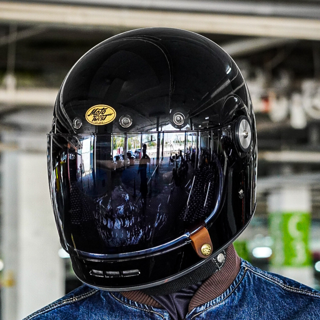 หมวกกันน็อคเต็มใบ Moto twist AP สีดำเงา (สอบถามก่อนสั่งซื้อ)