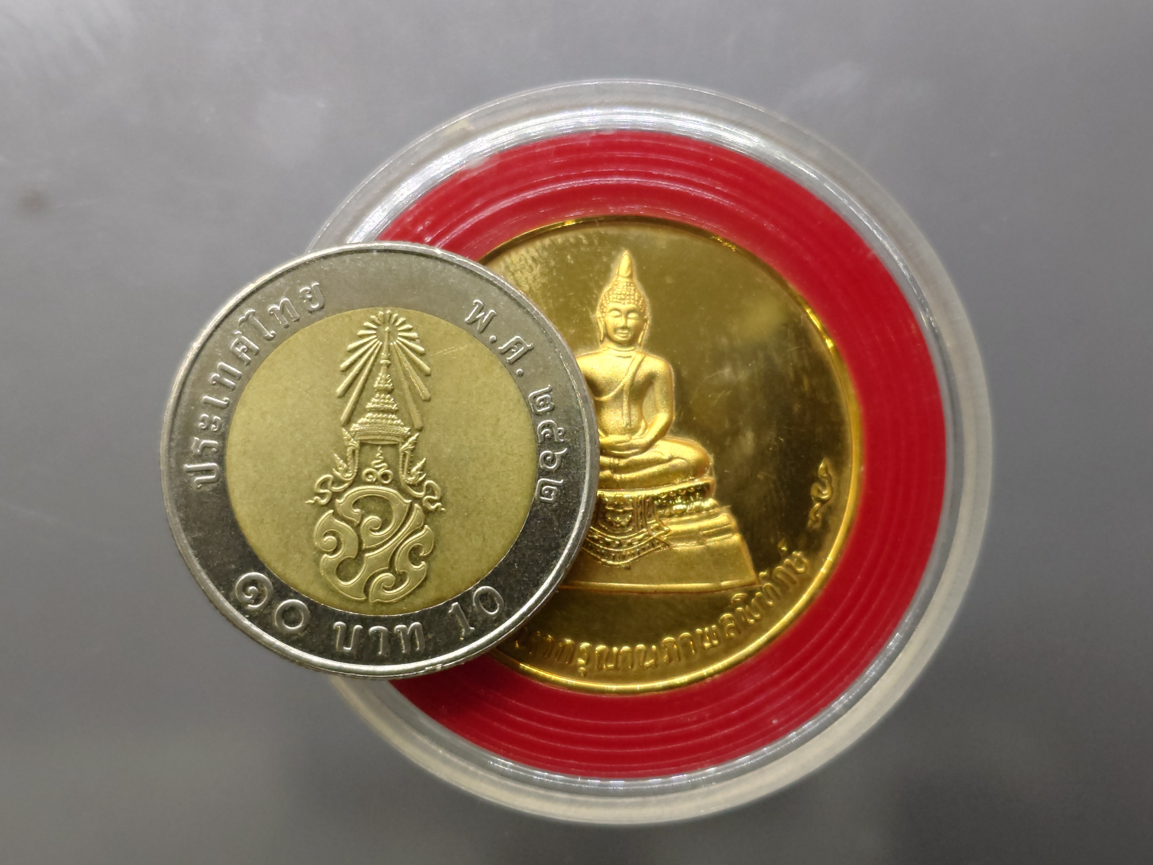 พระพุทธมหากรุณานภาพลพิทักษ์ เนื้อกาหลั่ยทอง ครบรอบ 44 ปี โรงเรียนนายเรืออากาศ สมเด็จพระญาณสังวรฯทรงเมตตา อฐิฐานจิต ปี2540 พร้อมกล่องเดิม