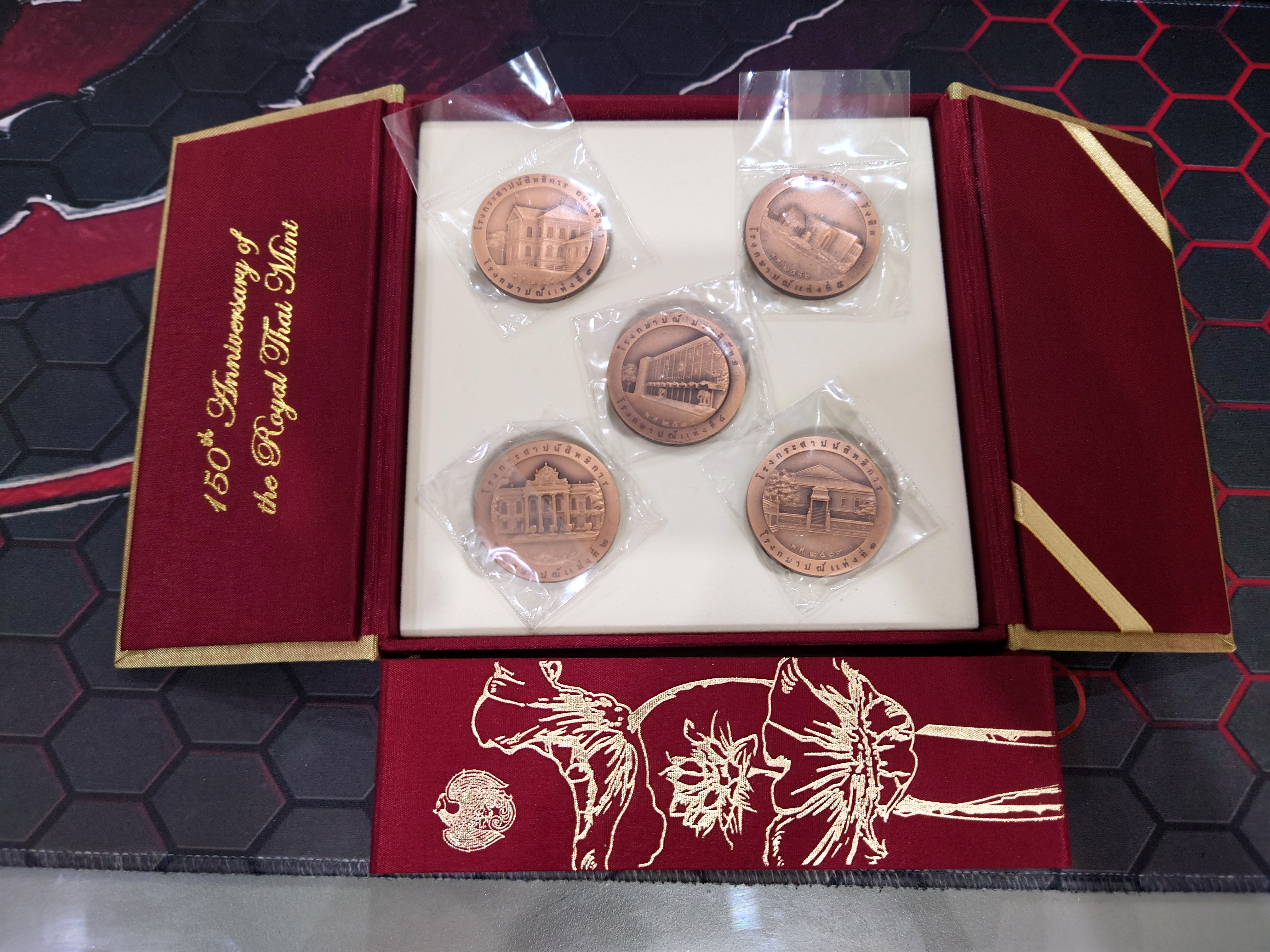 เหรียญที่ระลึก 150 ปี โรงกษาปณ์ ชุด 5 เหรียญ เนื้อทองแดง ขนาด 4 เซน ปี2553 อุปกรณ์ครบ