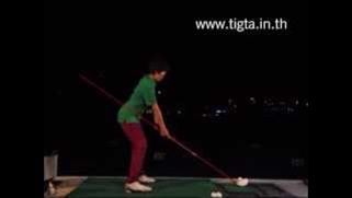 ภาพขนาดย่อของวิดีโอ: The best golf swing (anyone can do) by Bright 11 years old / 18 handicaper