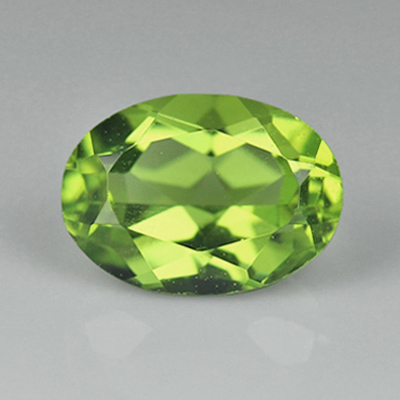 **ขายแล้ว**เพอริโด (Peridot) 1.01 กะรัต สีเขียวอมเหลือง รูปร่างดี
