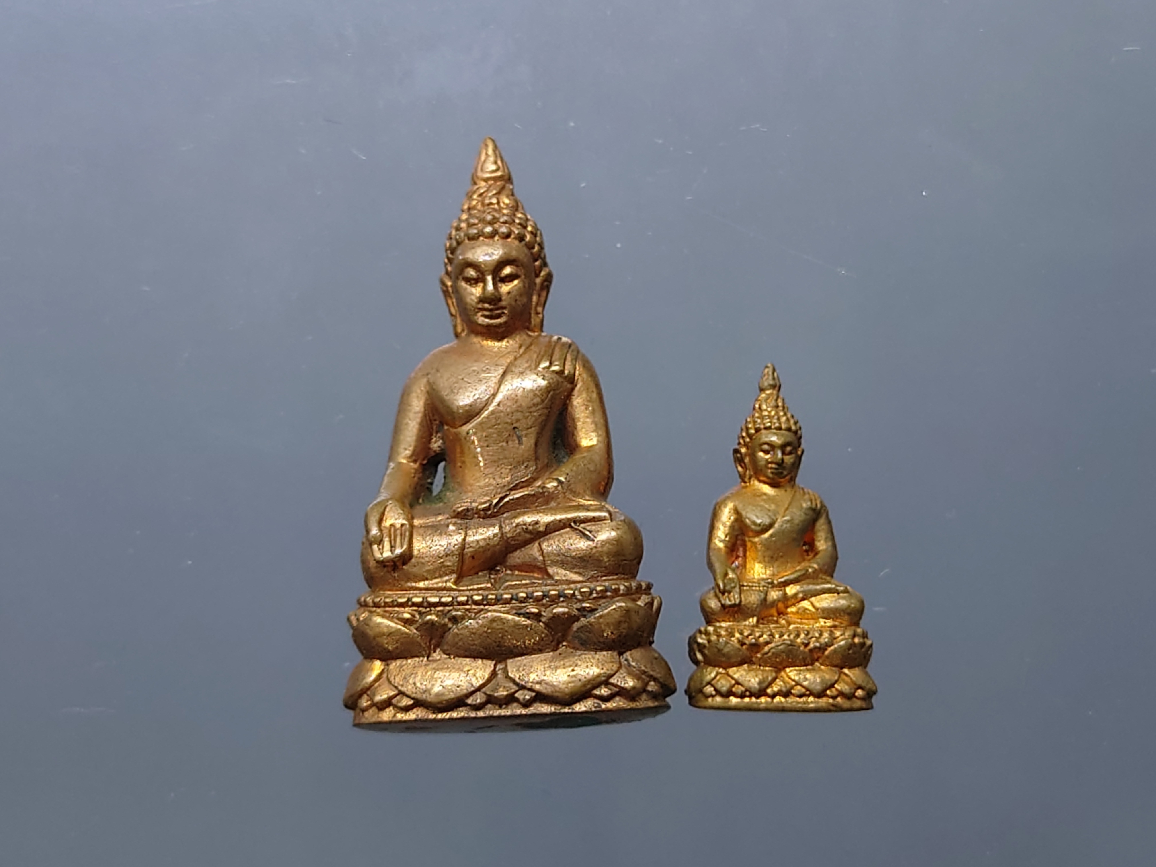 พระกริ่ง-พระชัยวัฒน์ พระไพรีพินาศ เนื้อทองแดงผิวไฟ สมเด็จพระญาณสังวรฯ ทรงแผ่เมตตาอธิษฐานจิตเดี่ยว วัดบวรนิเวศวิหาร พ.ศ.2542 พร้อมกล่องเดิม