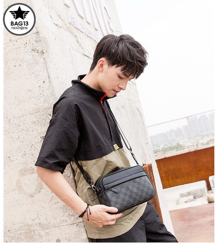 กระเป๋าสะพายข้างผู้ชาย รหัส A015