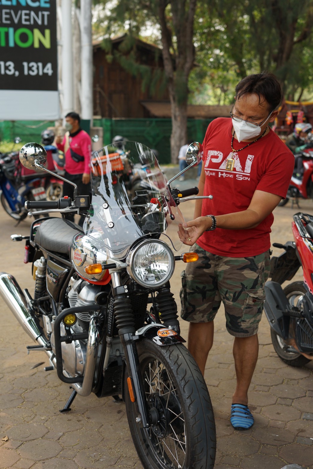 ชิวหน้า ไฟกลม ทรงสูง 47 ซม. สีใส