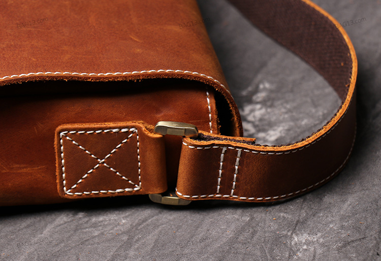 กระเป๋าสะพายข้างผู้ชาย กระเป๋าหนังผู้ชาย รหัส A024