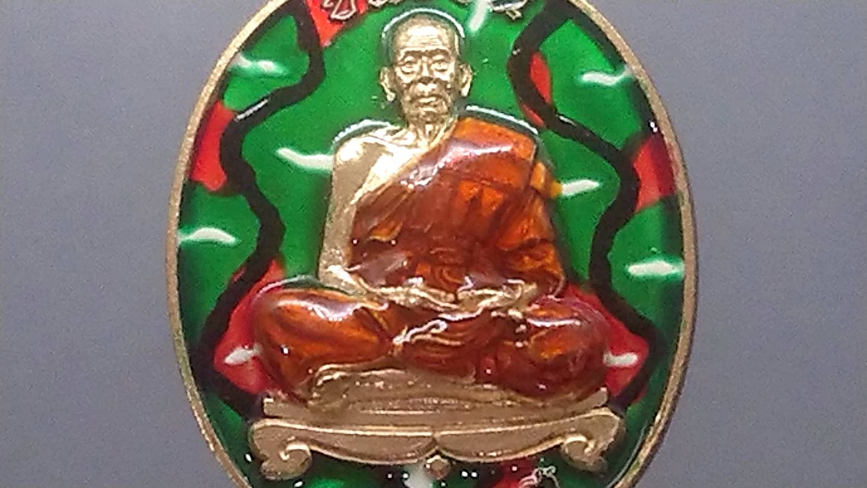 เหรียญรวยชนะจน 2 เนื้อสัตตะ เต็มองค์ ลงยาพรางเขียว ลงยาจีวร หลวงพ่อพัฒน์ วัดห้วยด้วน โคท ๕๔๑