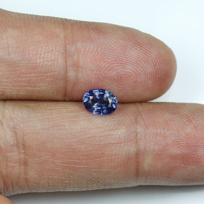 **ขายแล้ว**ไพลิน (Blue Sapphire) 1.03 กะรัต สีน้ำเงิน ไฟดี เนื้อดี ไม่เผา