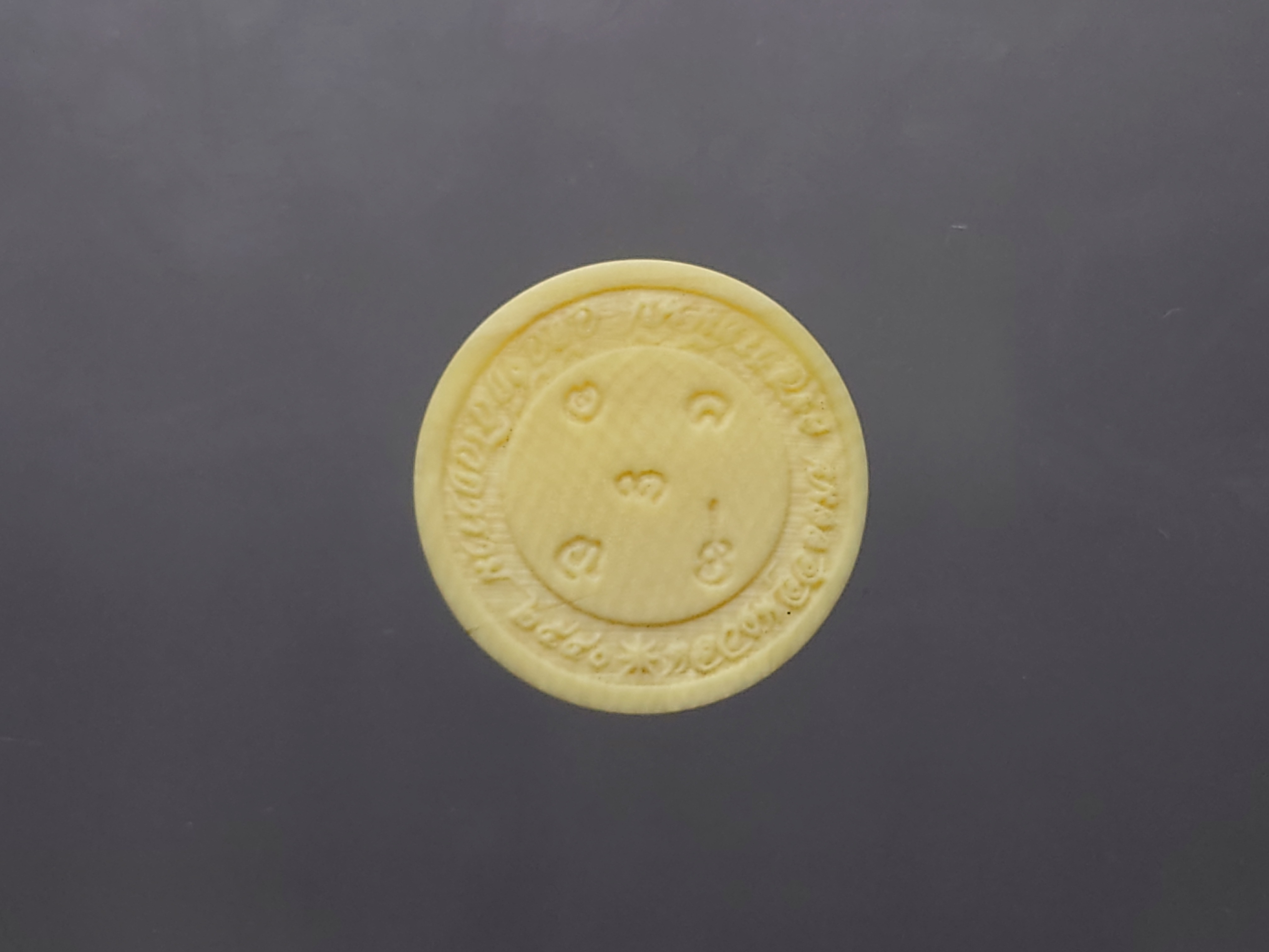 เหรียญรัชกาลที่5 เนื้องาช้างแมมมอธ หน้ากากทองคำ รุ่นคชสารหมื่นปี พิมพ์เล็ก หลวงพ่ออุตตมะ วัดวังก์วิเวการาม ปี2540 พร้อมกล่องเดิมและการ์ดรับรอง