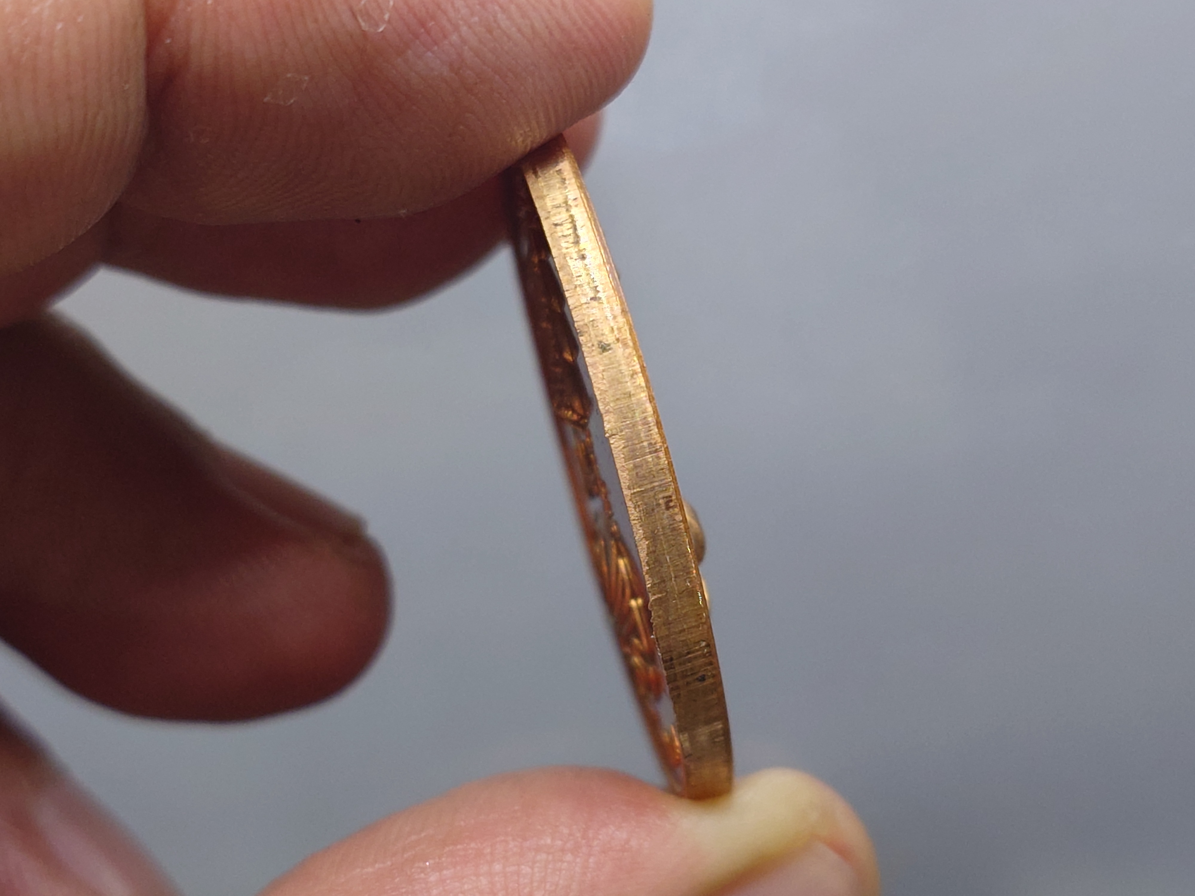 พระพุทธนวราชบพิตร หลัง ภปร เนื้อทองแดงนอก วัดตรีทศเทพ พ.ศ.2554 พร้อมตลับเดิม