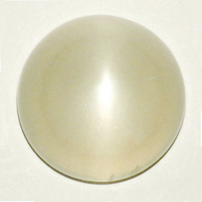 มูนสโตนตาแมว หรือ มุกดาหารตาเเมว (Cat's eye Moonstone) 9.82 กะรัต รูปร่างดี เนื้อเนียน มีตาเเมว