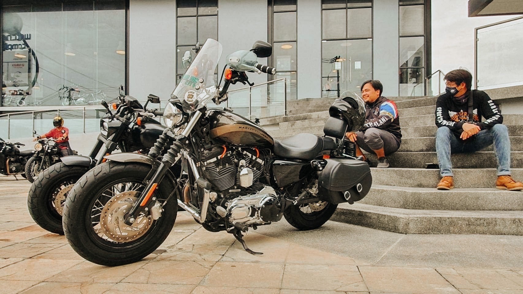 ชิวหน้า ไฟกลม ทรงสูง 47 ซม. สีใส