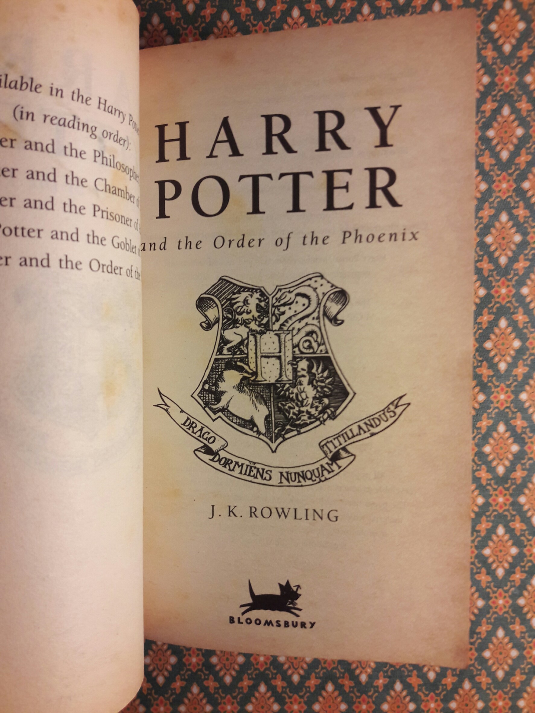 Harry Potter and The Order of The Phoenix ฉบับภาษาอังกฤษ