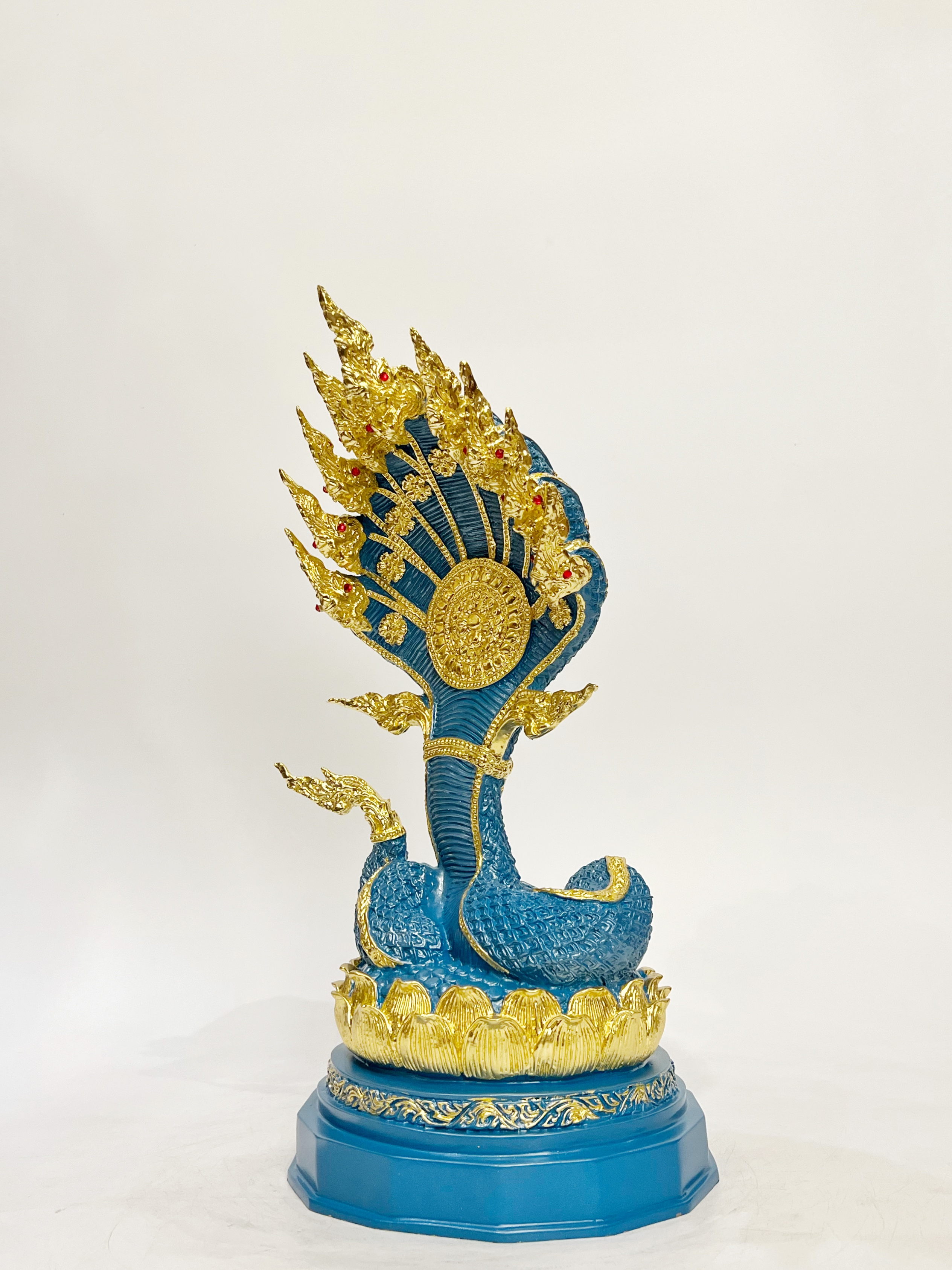 เทวรูป พญานาค 9 เศียร