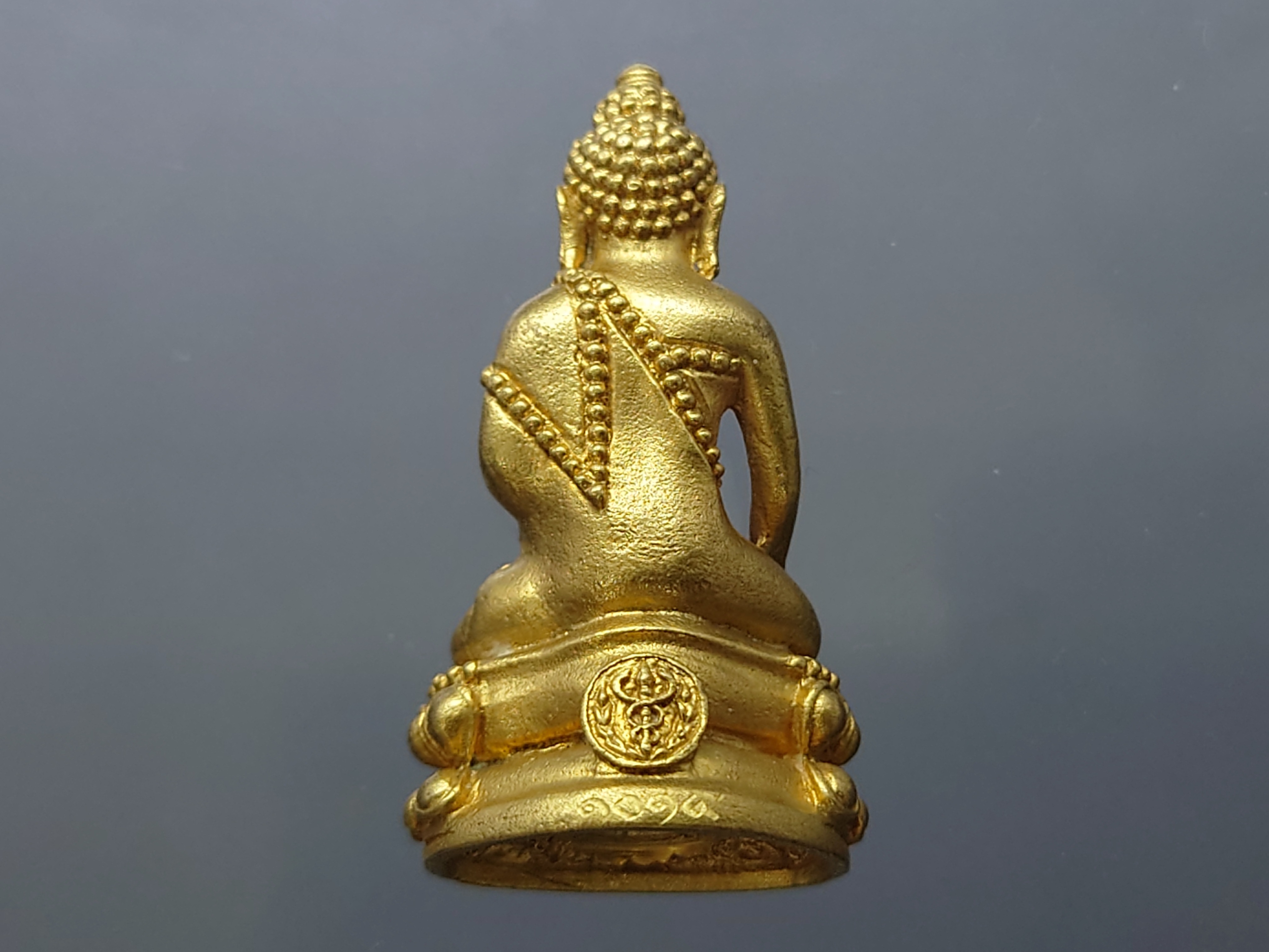 พระกริ่งคุ้มเกล้า เนื้อทองคำ(หนัก 2 บาท)หน้าไทย(ศิรากาศ) หายาก พ.ศ.2522 สภาพสวย