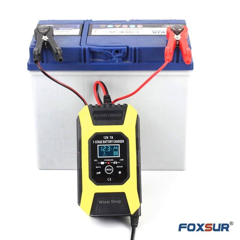 FOXSUR เครื่องชาร์จ 12V สลายซัลเฟตและฟื้นฟูแบตเตอรี่รถยนต์และรถจักรยานยนต์ Car/Motorcycle Smart Battery Charger / Pulse Repair Charger 12V 7A/ 6-120Ah รุ่น FBC1207D