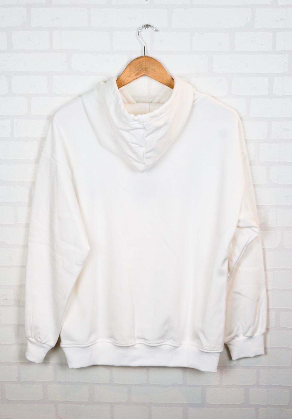 เสื้อฮู้ดแขนยาว H01 รุ่นสกรีน ขาว (สอบถามไซส์ก่อนสั่งซื้อ)