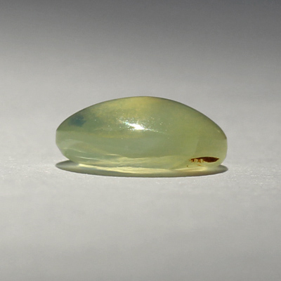 **ขายแล้ว**คริสโซเบริลตาแมวหรือไพฑูรย์ (Cat's eye Chrysoberyl) 1.25 กะรัต จากอินเดีย