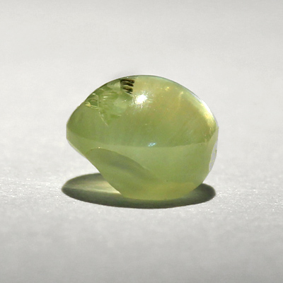 คริสโซเบริลตาแมวหรือไพฑูรย์ (Cat's eye Chrysoberyl) 1.21 กะรัต จากอินเดีย