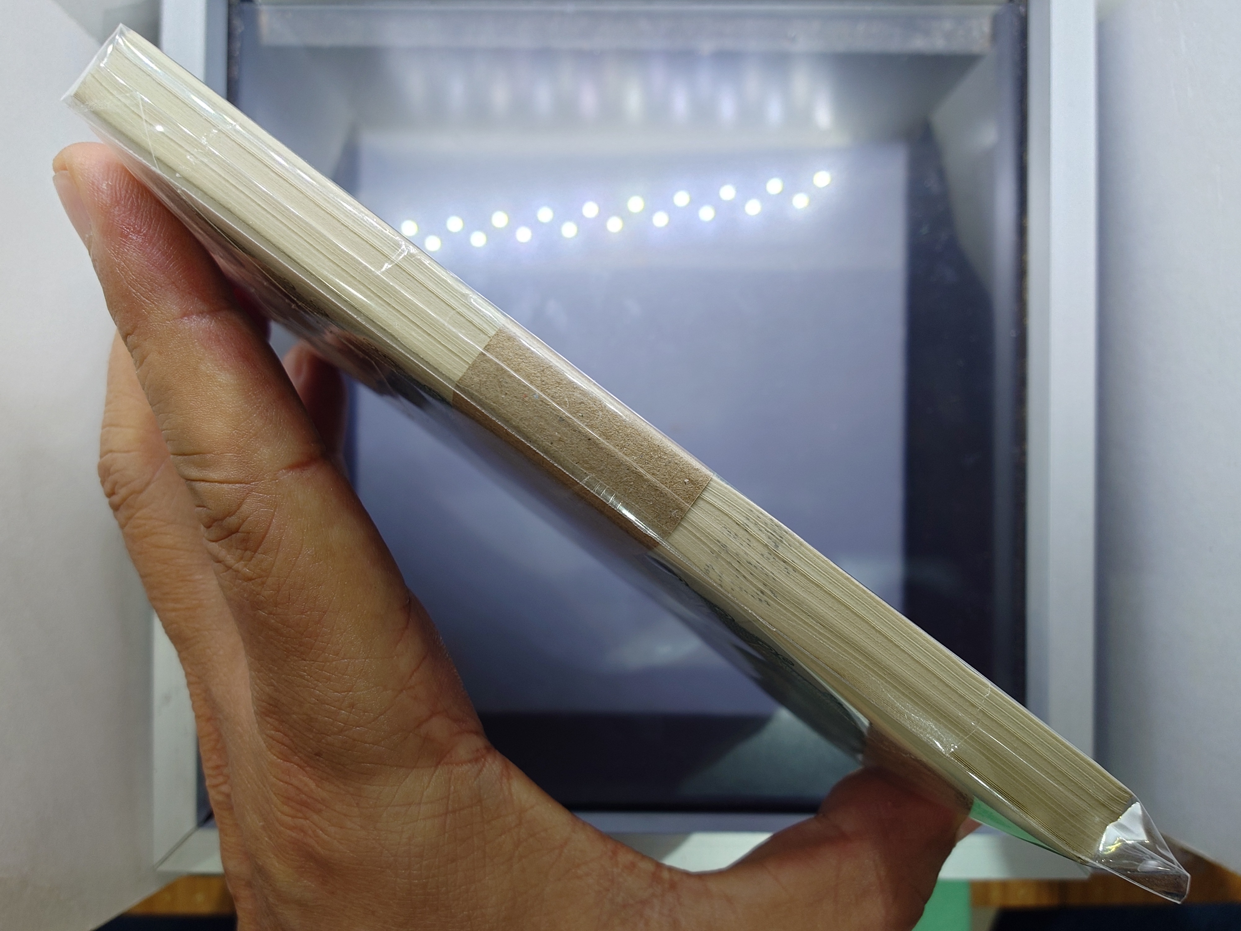 ธนบัตร 20 บาท แบบ 9 รุ่น 5 พิมพ์โทมัช (ยกแหนบ 100 ใบ เลขเรียง) สมัยรัชกาลที่9 ปี2500 ไม่ผ่านใช้