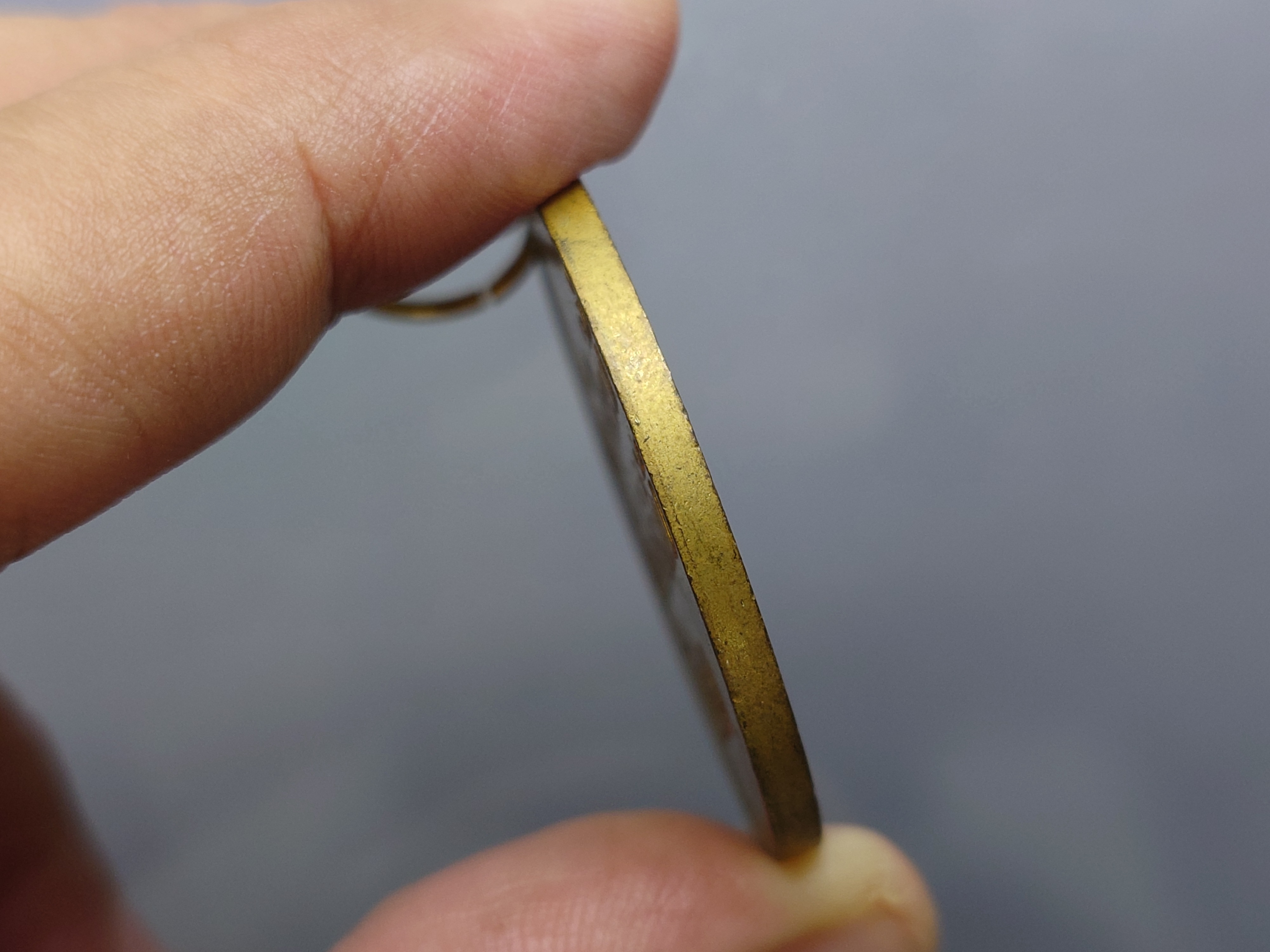 เหรียญราชการชายแดน กาหลั่ยทอง มีแต่เหรียญ