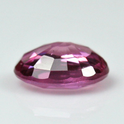 **ขายแล้ว** แซปไฟร์สีชมพู (Pink Sapphire) 0.60 กะรัต สีชมพูหวาน น่ารัก