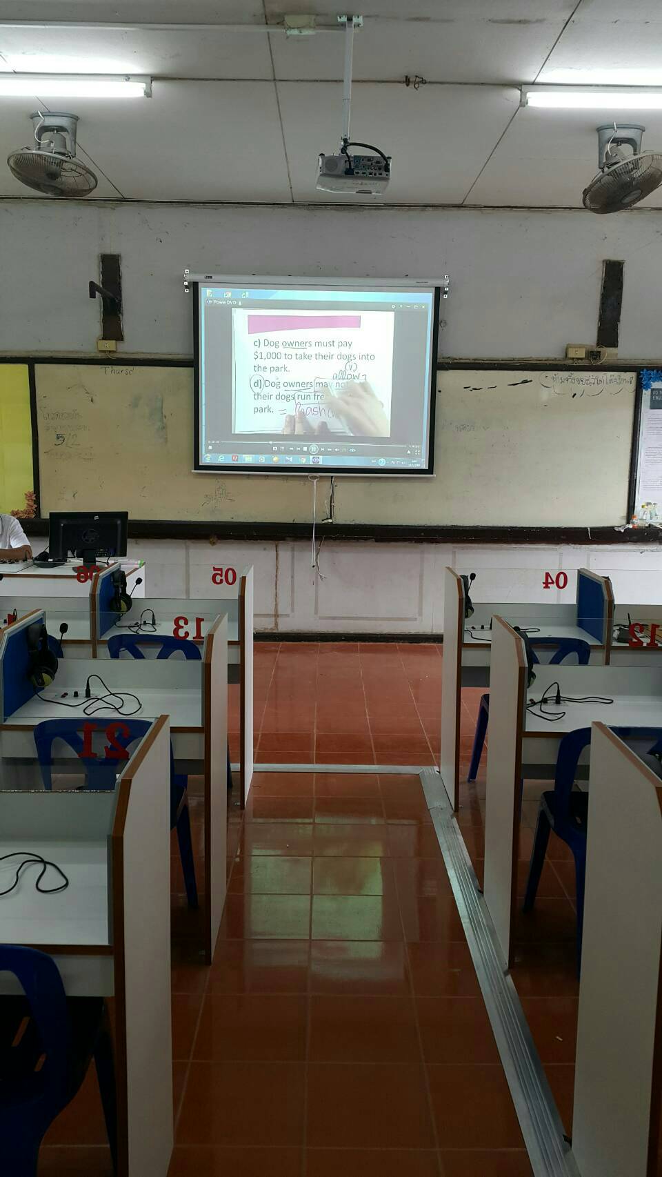 รับติดตั้งห้อง ซาวด์ แลบ ,Sound Lab โทร 0854968982