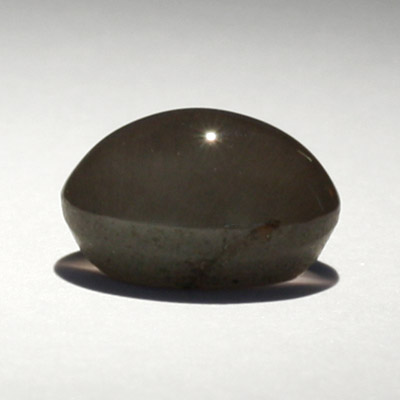 **ขายแล้ว**ซิลลิมาไนท์ตาแมว (Cat's eye Sillimanite) 6.25 กะรัต สีเทา รูปไข่ ตาคม